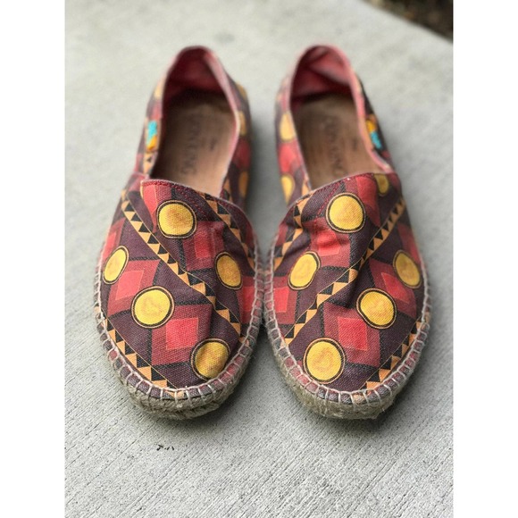 Disney Lion King Ubuntu Shoes - Picture 3 of 9